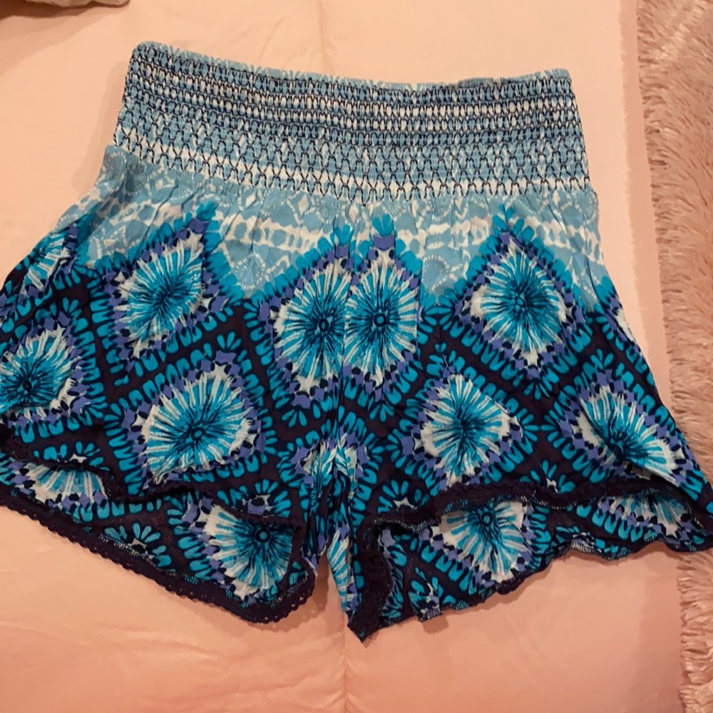 Flowy shorts